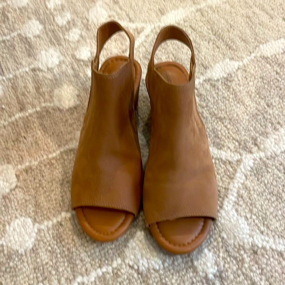 Lucky Brand wedge sandals 38